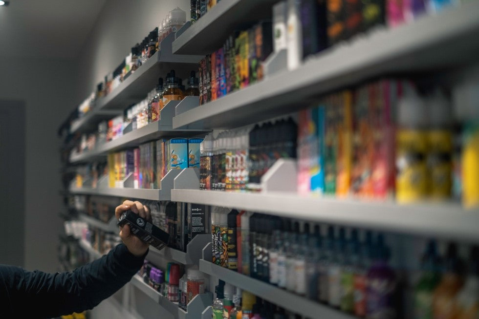 Online or In-store: What's the Best Way to Shop for a Vape