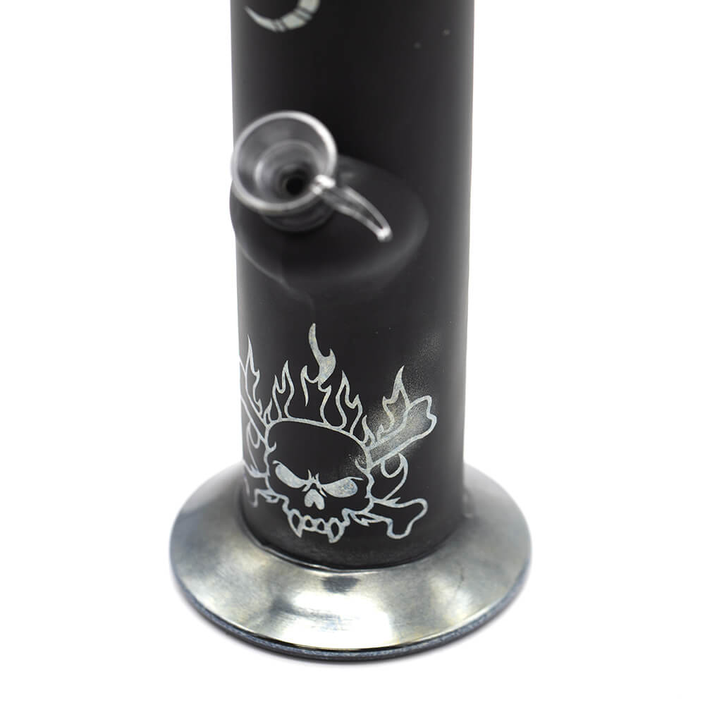 Skull Island Glass Bong - Black Planet X