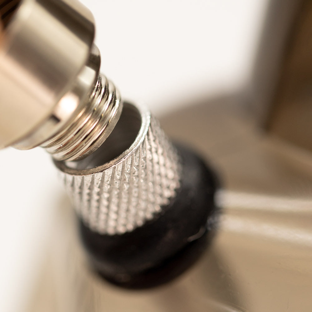 Gas Mask Bong - Predator The Bong Shop