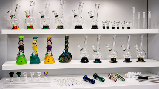 5 Things Most Buyers Ignore When Shopping at a Bong Warehouse in Australia