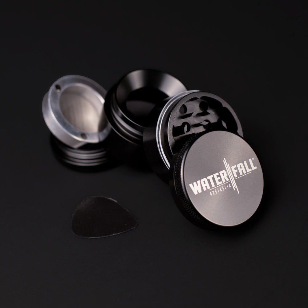 Four-Part Aluminium Grinder with Removable Screen - Gloss Black (43mm) Waterfall