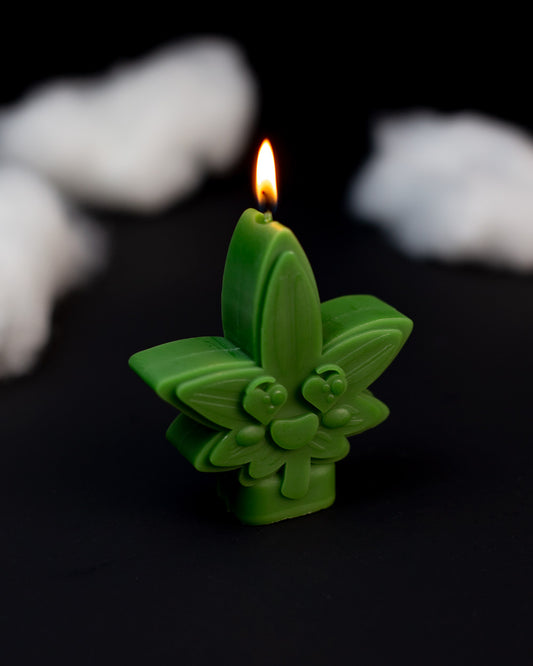 MRS CUTE LEAF CANDLE Wake 'n' Bake