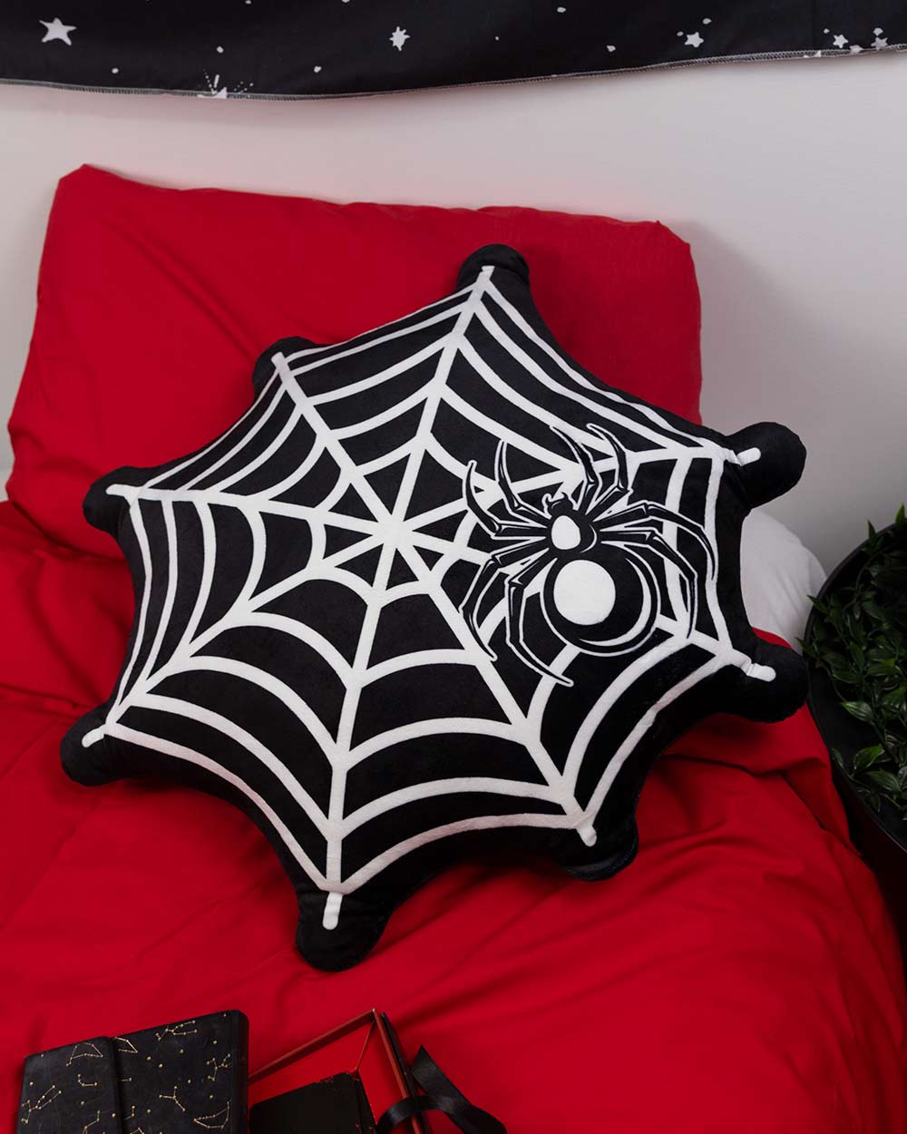 PILLOW - SPIDER WEB 60cm WAKE N BAKE Wake 'n' Bake